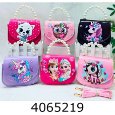 Сумочка дитяча лак 6 видів15*12*6см (6) 990-2