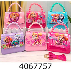 Сумочка дитяча лак 