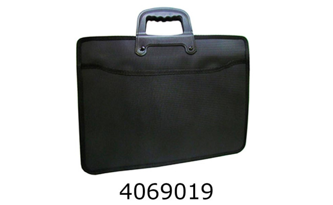 Папка-портфель А4 на 2 відділення чорний YC602B 1-456 (24328)(60/120) 63805