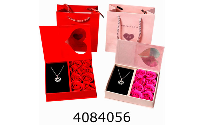 Набір подарунковий підвіска + 8 квіток мильних в коробці та пакеті 12*16см (120) MA26-858