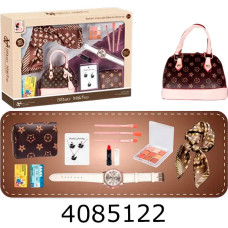 Біжутерія в коробці з сумочкою (хустинка годинниктіні сережкипомадагаманець)  37*8*53 (24) S-1