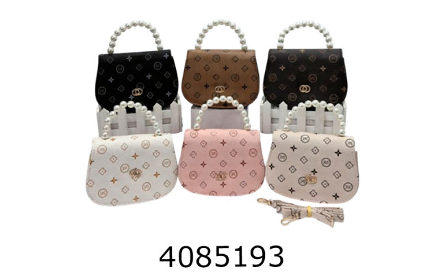 Сумочка дитяча лак 6 видів16*11*6см (6) 9082