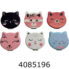 Дзеркальце Котики з вушками кругле 75*65 см (12) А32