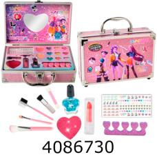 Косметика в валізі 25*18*8см (12) 768-101